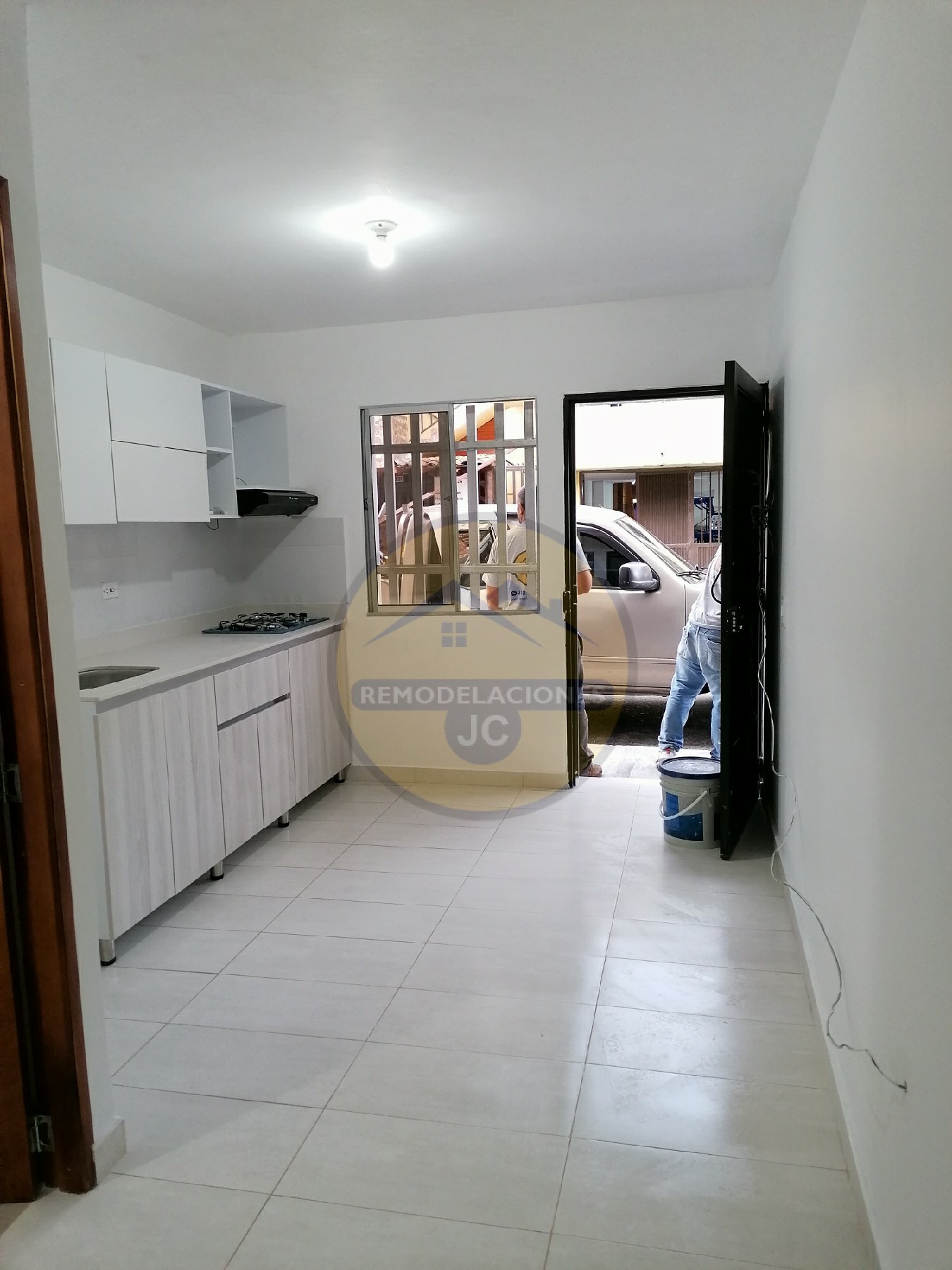 remodelación de aparta estudio con sala, cocina, baño, zona de ropas o húmeda y alcobas o habitaciones
