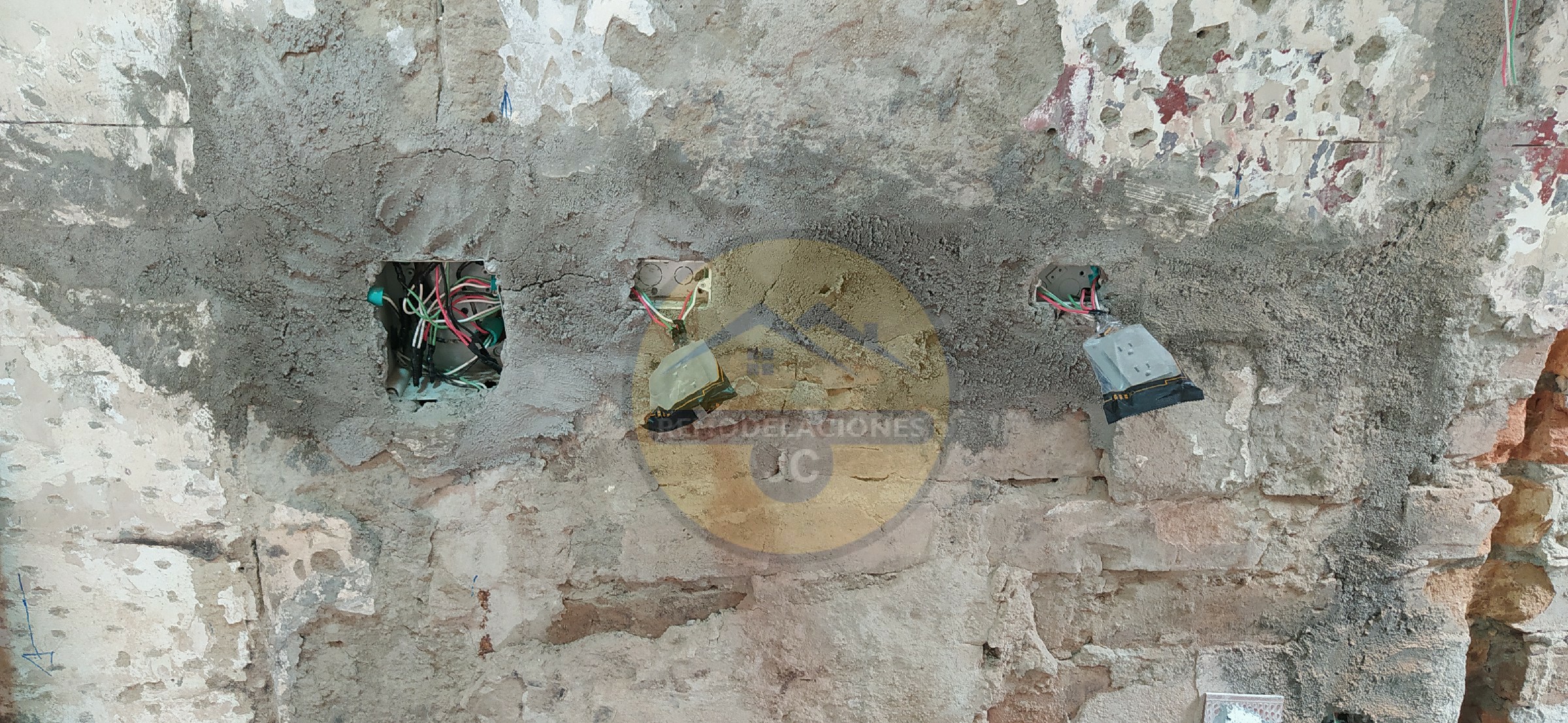 empalmes y tomacorrientes