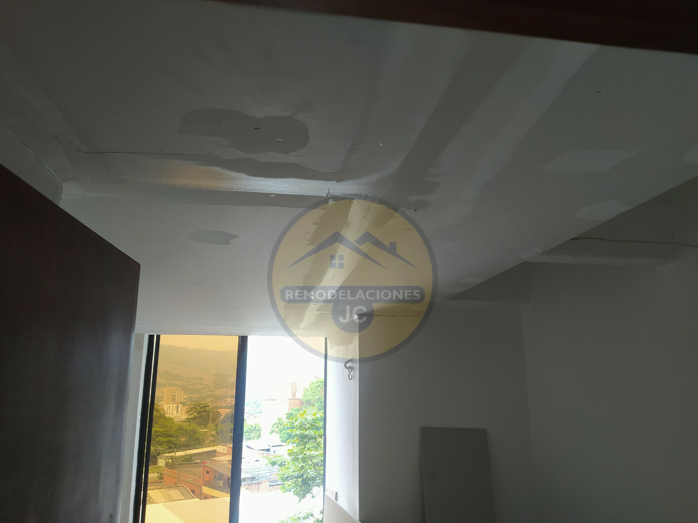 juntas de cielo estucadas