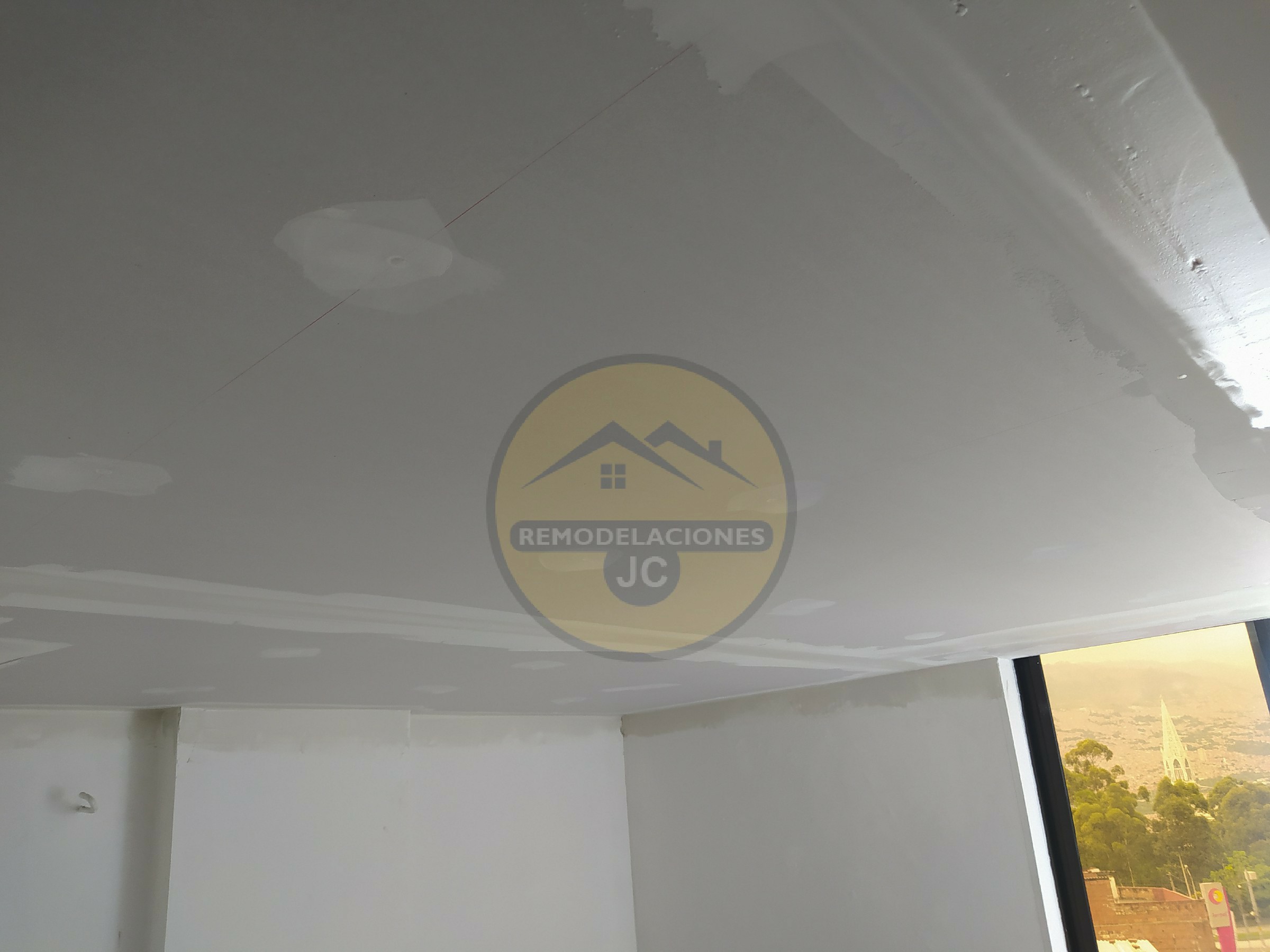 construcción de cielos falsos en drywall, PVC y superboard