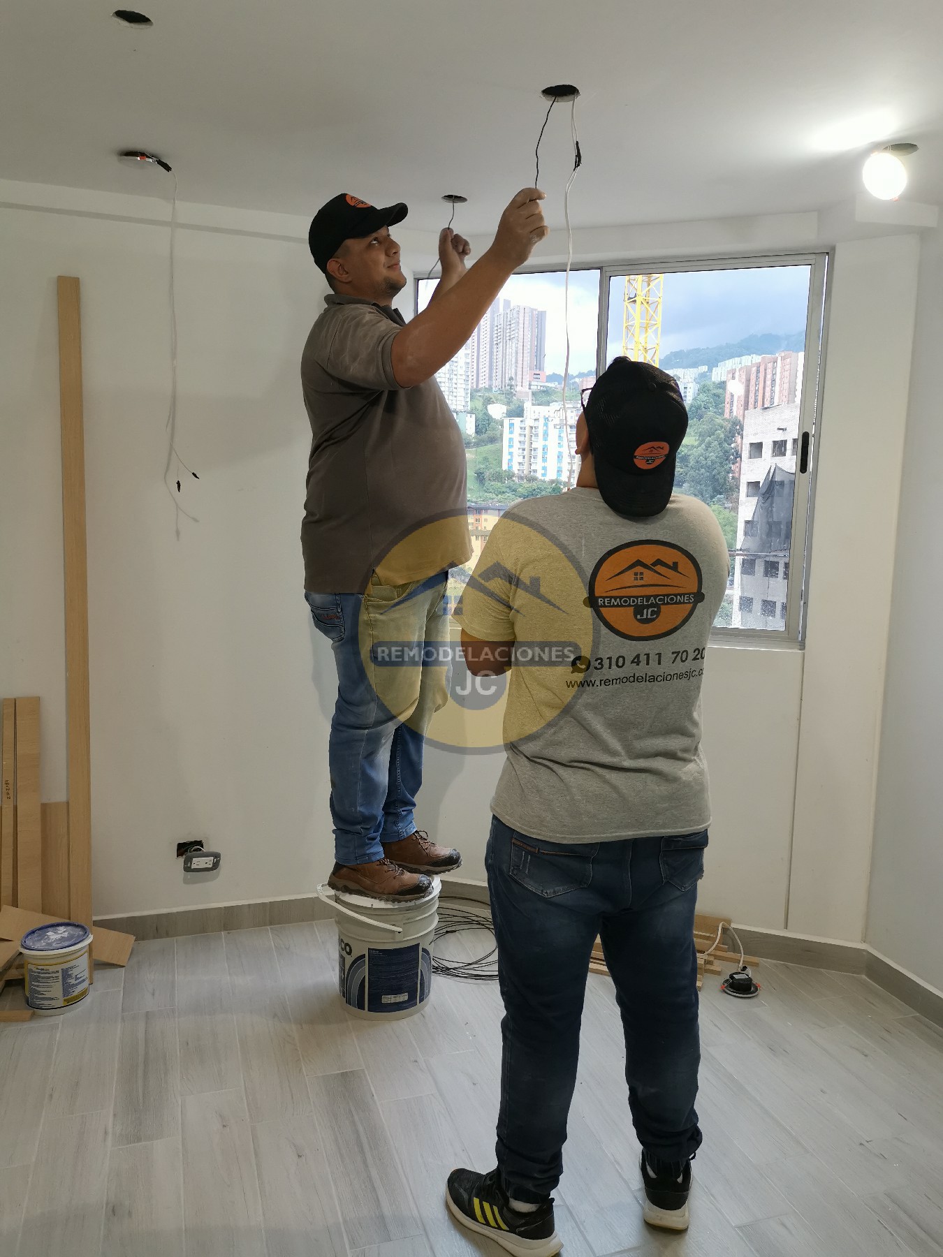 electricistas instalando red eléctrica de casa en Medellín, bello, Itagüí y envigado